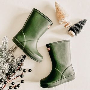 Hunter Hunter Green/Green First Classic Waterproof Rain Boot. Size UK 9 (US 10)